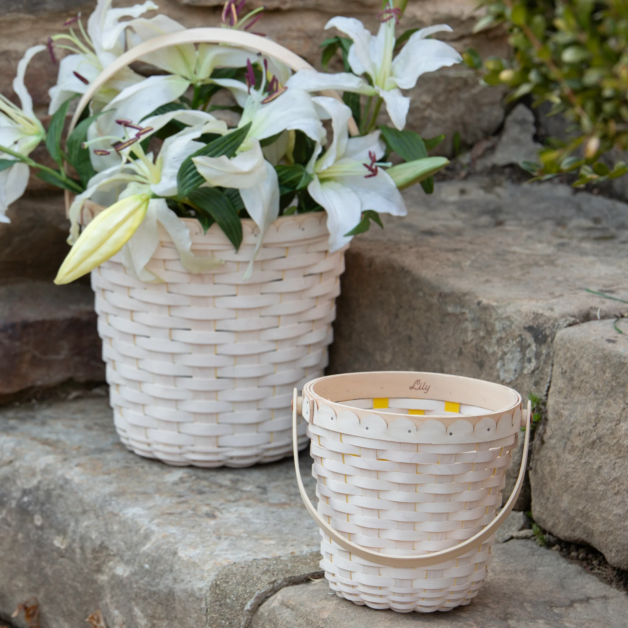 Large Spring Flower Basket with Protector - Lily - Image 6