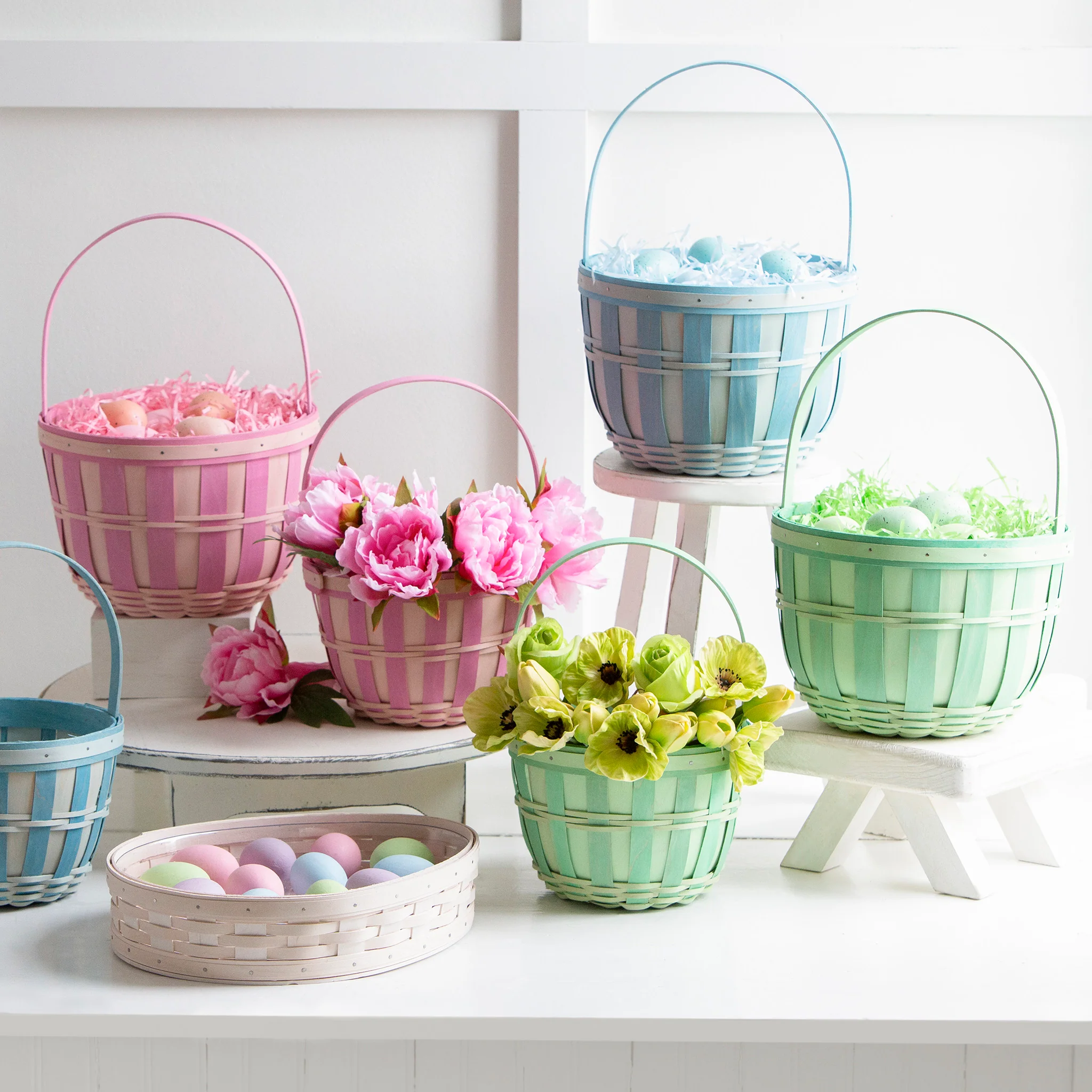 Small Easter Trug Basket with Protector - Jadeite - Image 4